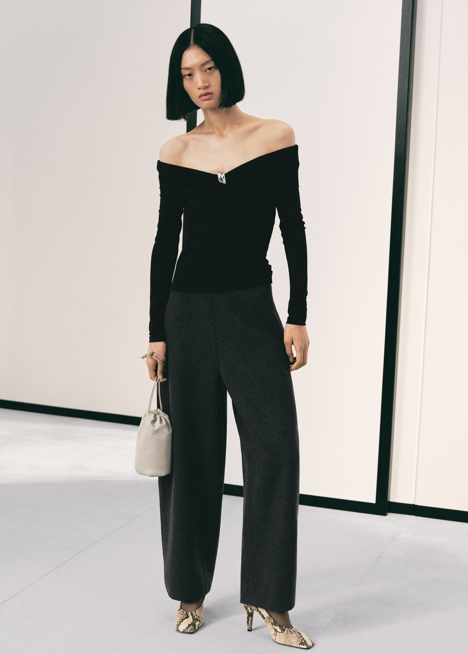 Strapless t-shirt with metallic detail