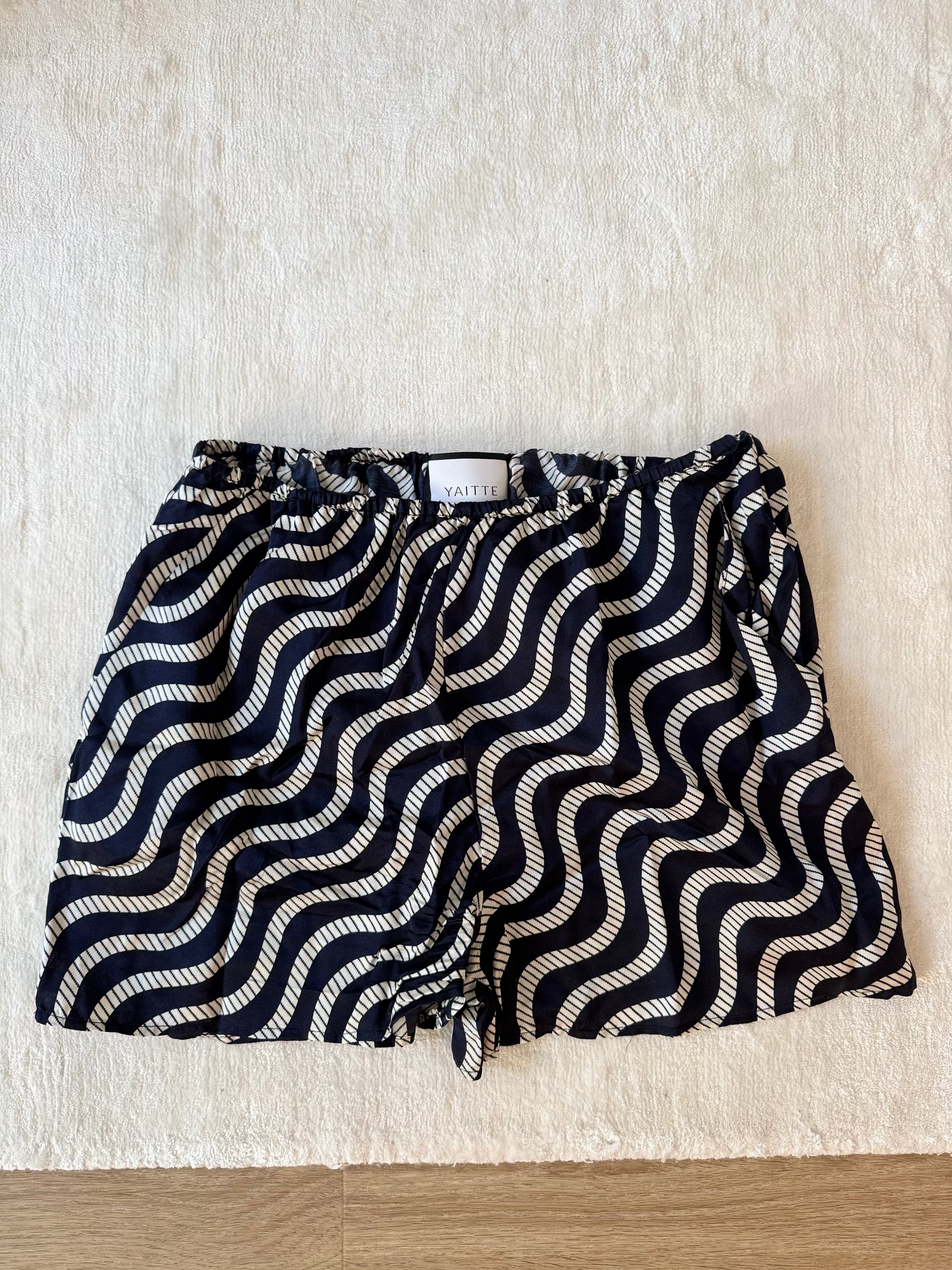 YAITTE SILK SHORTS